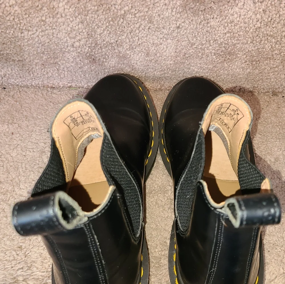 Dr Martens US 7 Women Black Leather Chelsea Boots - Picture 7 of 17